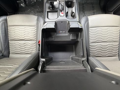 Used 2024 Chevrolet Silverado 1500 ZR2 AWD/4WD image 27