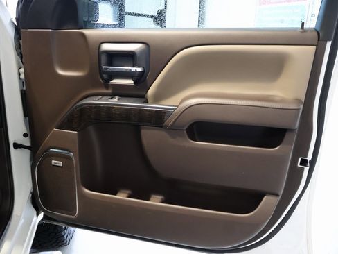 Used 2016 GMC Sierra 3500 Denali w/ Duramax Plus Package image 37