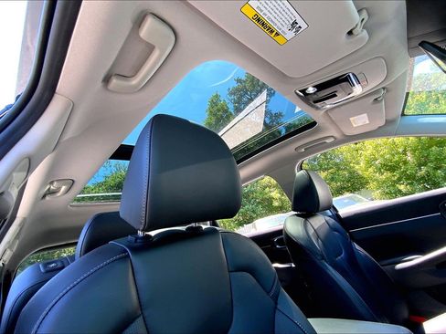 Used 2024 Kia Sorento S w/ Panoramic Sunroof Package FWD image 23
