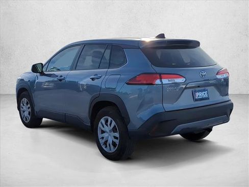 Used 2022 Toyota Corolla Cross L image 7