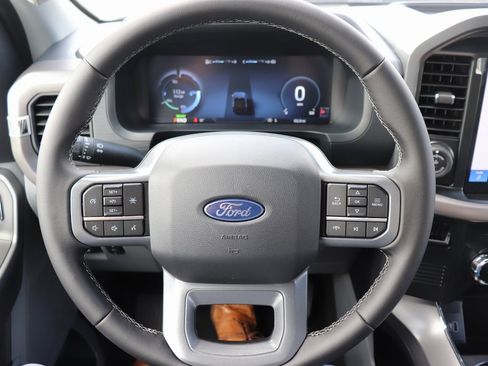 Used 2025 Ford F150 Lightning XLT image 33