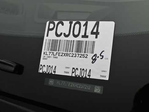 Used 2024 Chevrolet Trax LS FWD image 22