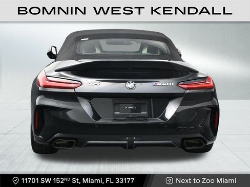 Used 2024 BMW Z4 M40i w/ Premium Package image 4