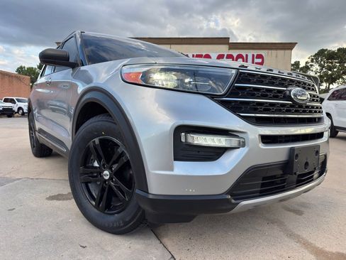 Used 2020 Ford Explorer XLT w/ Equipment Group 202A image 39