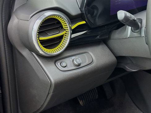 New 2026 Chevrolet Trax ACTIV image 11