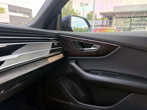 Used 2021 Audi Q8 Premium Plus w/ Premium Plus Package image 20