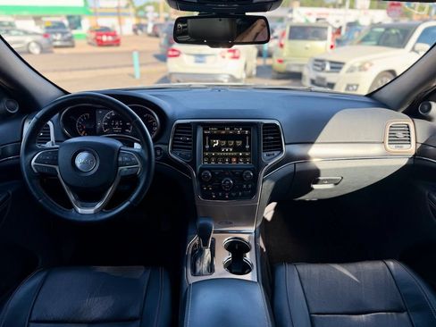 Used 2016 Jeep Grand Cherokee Limited w/ Luxury Group II AWD/4WD image 15