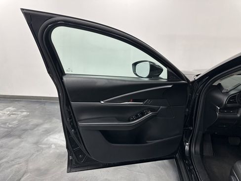 Certified 2025 MAZDA CX-30 AWD 2.5 S w/ Select Sport Pkg image 10