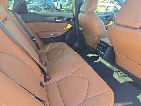 Certified 2019 Toyota Avalon Limited image 11