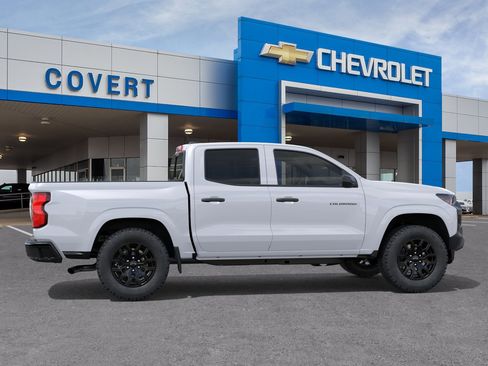 New 2026 Chevrolet Colorado W/T w/ WT Custom Package RWD image 5