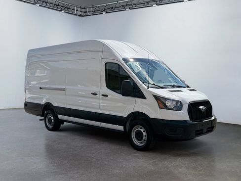 Used 2025 Ford Transit 250 148 High Roof Extended w/ Load Area Protection Package RWD image 3