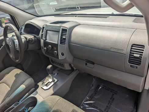 Used 2021 Nissan Frontier SV RWD image 14