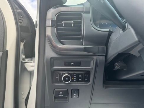 New 2025 Ford F150 Lariat w/ Equipment Group 501A Mid image 22