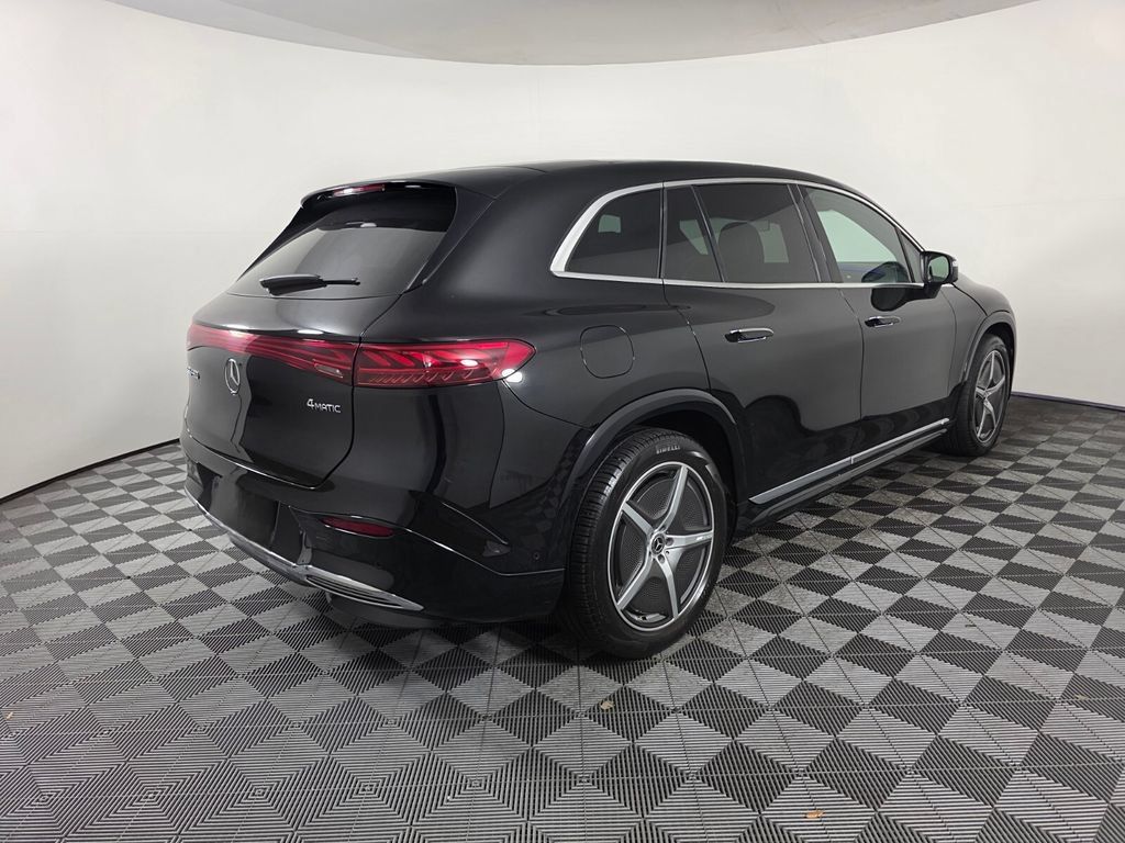 Certified 2023 Mercedes-Benz EQS 580 4MATIC SUV image 5