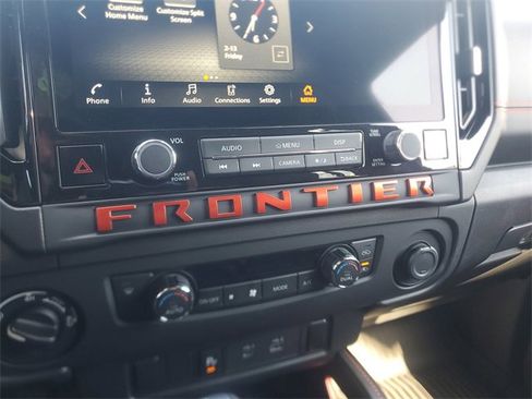 Certified 2025 Nissan Frontier PRO-4X w/ Interior Protection Package image 21