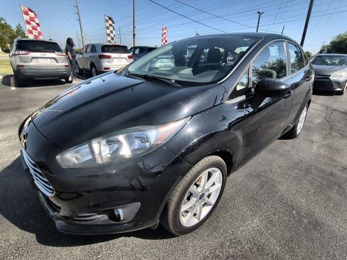 Used 2019 Ford Fiesta SE w/ Equipment Group 201A FWD image 1