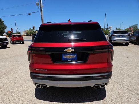 Used 2026 Chevrolet Traverse LT w/ Driver Confidence Package FWD image 7