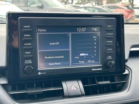 Used 2020 Toyota RAV4 XLE image 29