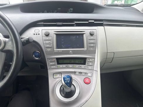 Used 2015 Toyota Prius Four FWD image 14