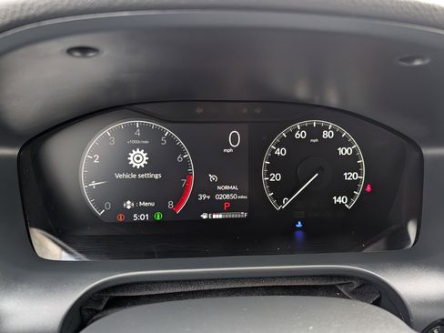 Used 2023 Honda HR-V LX image 25