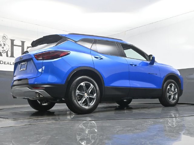 New 2026 Chevrolet Blazer LT w/ Convenience Package FWD image 11