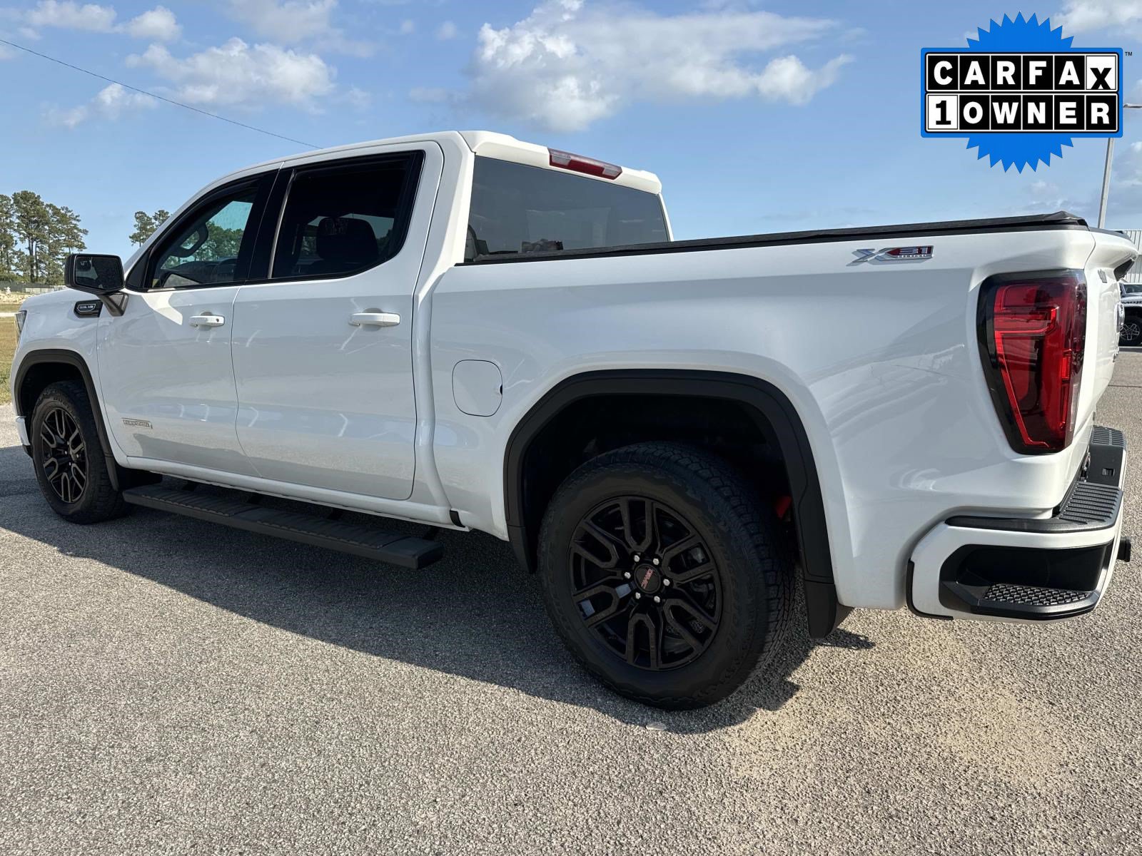 Used 2024 GMC Sierra 1500 Elevation w/ X31 Off-Road Package AWD/4WD image 6