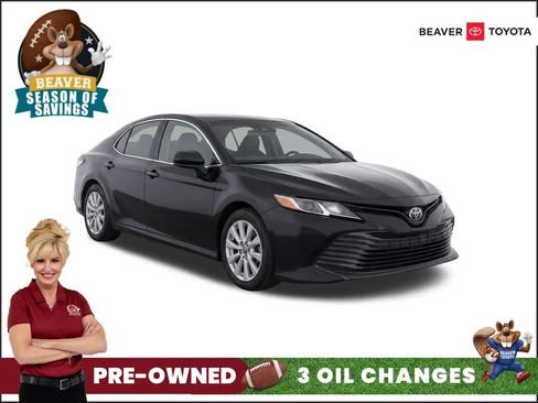 Used 2020 Toyota Camry LE FWD image 1