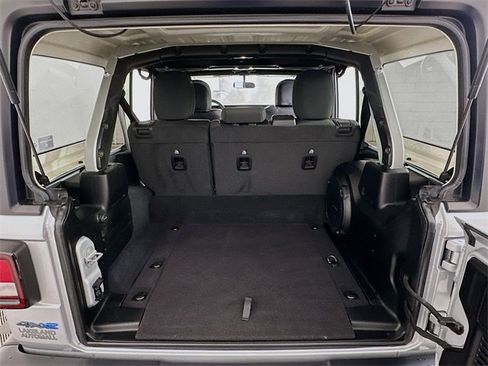 Used 2023 Jeep Wrangler Unlimited w/ Convenience Group image 24