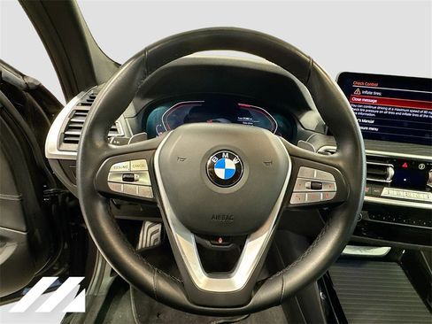 Used 2024 BMW X3 xDrive30i image 11