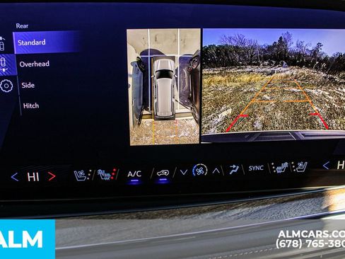 Used 2025 Chevrolet Suburban High Country image 35