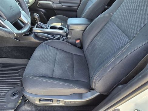 Used 2023 Toyota Tacoma 4x4 Double Cab image 11