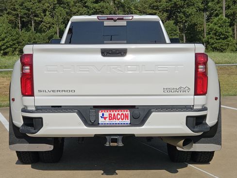 Used 2022 Chevrolet Silverado 3500 High Country w/ Safety Package II AWD/4WD image 5