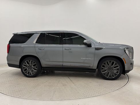 Used 2026 GMC Yukon Denali Ultimate AWD/4WD image 8