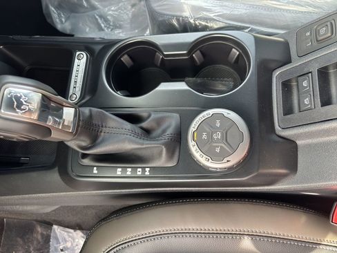 New 2025 Ford Bronco Outer Banks image 11