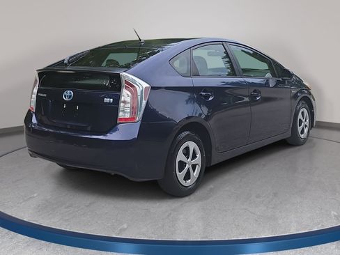 Used 2015 Toyota Prius Two FWD image 5