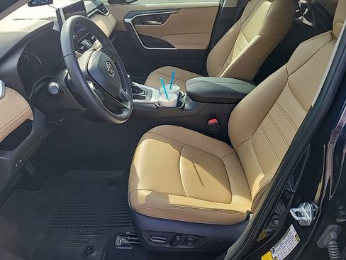 Used 2024 Toyota RAV4 XLE Premium FWD image 4