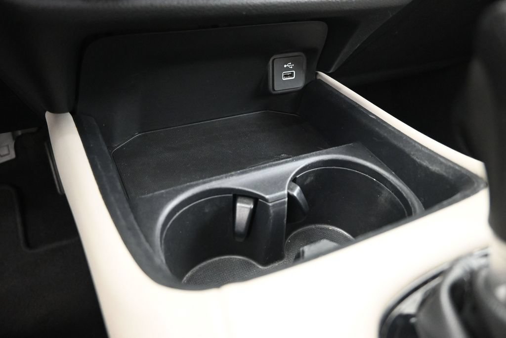 Used 2024 Honda HR-V LX image 16