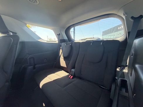 Used 2022 Ford Explorer XLT AWD/4WD image 7