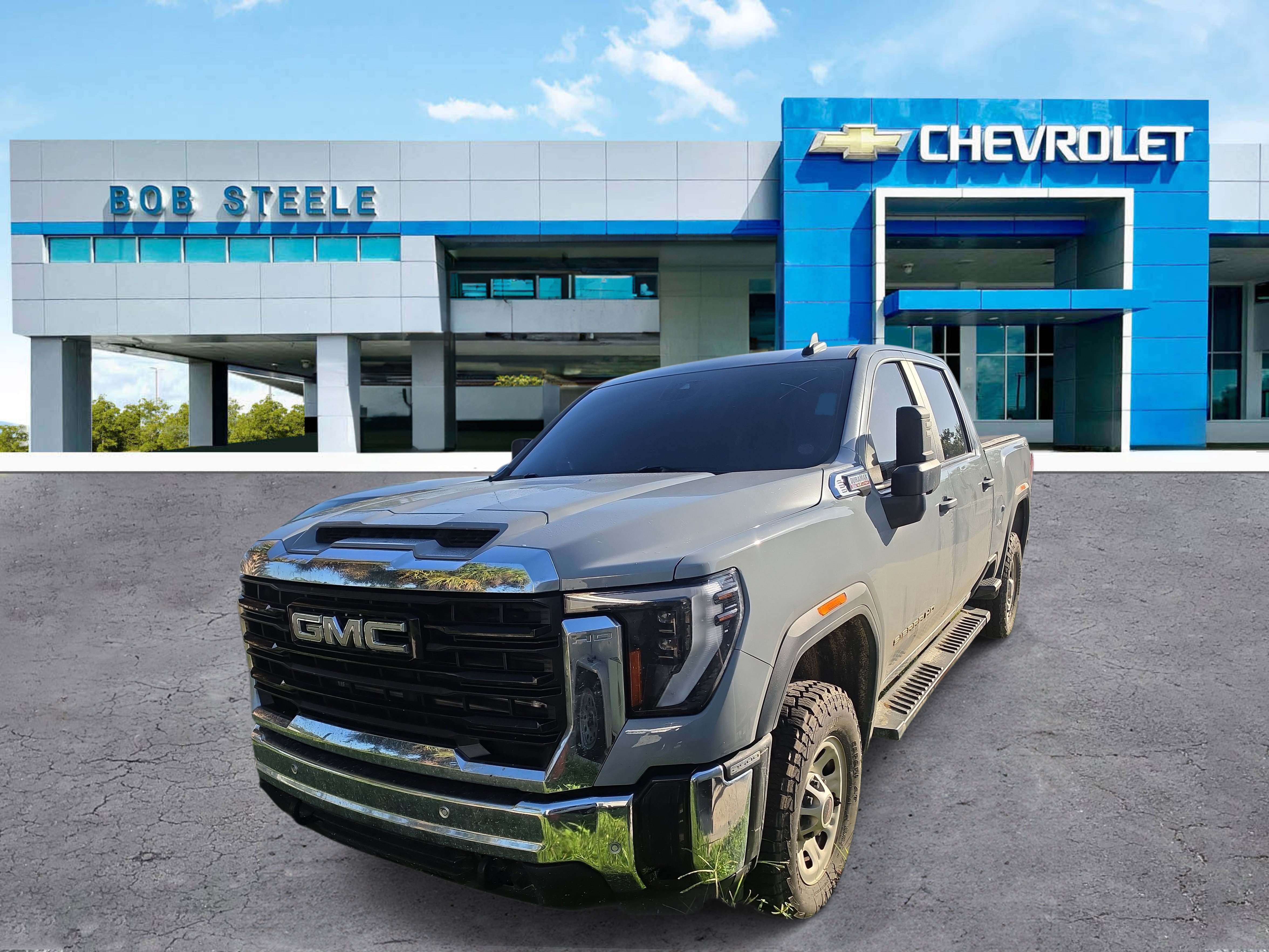 Certified 2025 GMC Sierra 2500 Pro w/ 1SA Pro Safety Plus Package AWD/4WD image 3