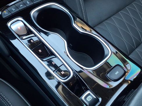 Used 2023 Buick Envision Avenir image 23