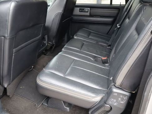 Used 2015 Ford Expedition EL Platinum RWD image 6