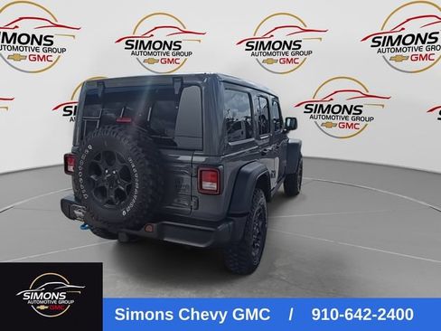 Used 2023 Jeep Wrangler Unlimited w/ Sun & Screen Package AWD/4WD image 8