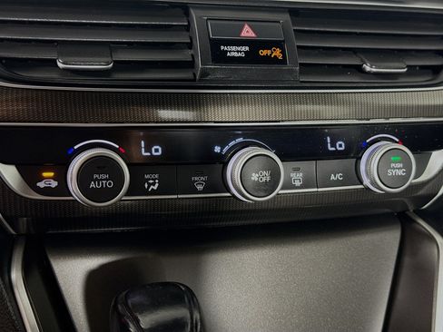 Used 2019 Honda Accord Sport image 17
