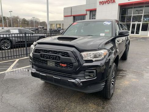 Certified 2021 Toyota Tacoma TRD Sport w/ Technology Package image 4