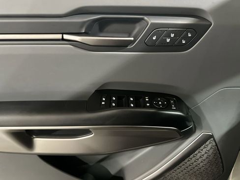 New 2026 Kia EV9 Wind image 15