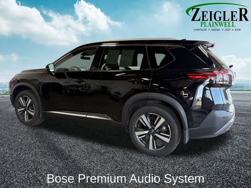 Used 2023 Nissan Rogue SL w/ SL Premium Package AWD/4WD image 3