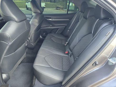 Used 2024 Toyota Camry XSE FWD image 11