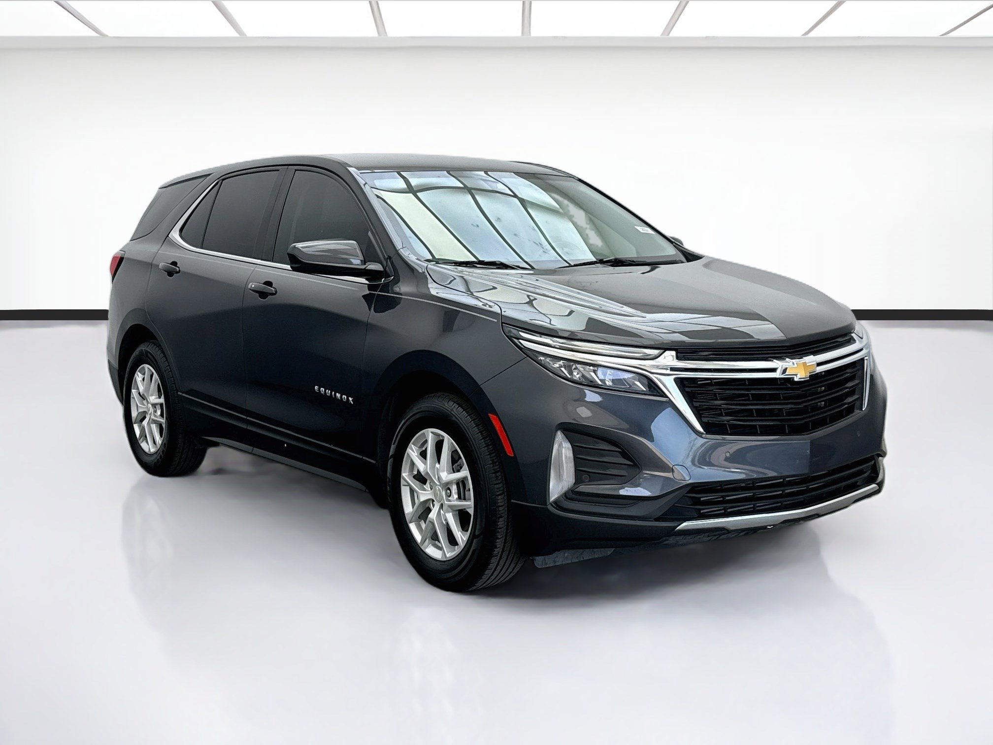 Used 2022 Chevrolet Equinox LT FWD image 3