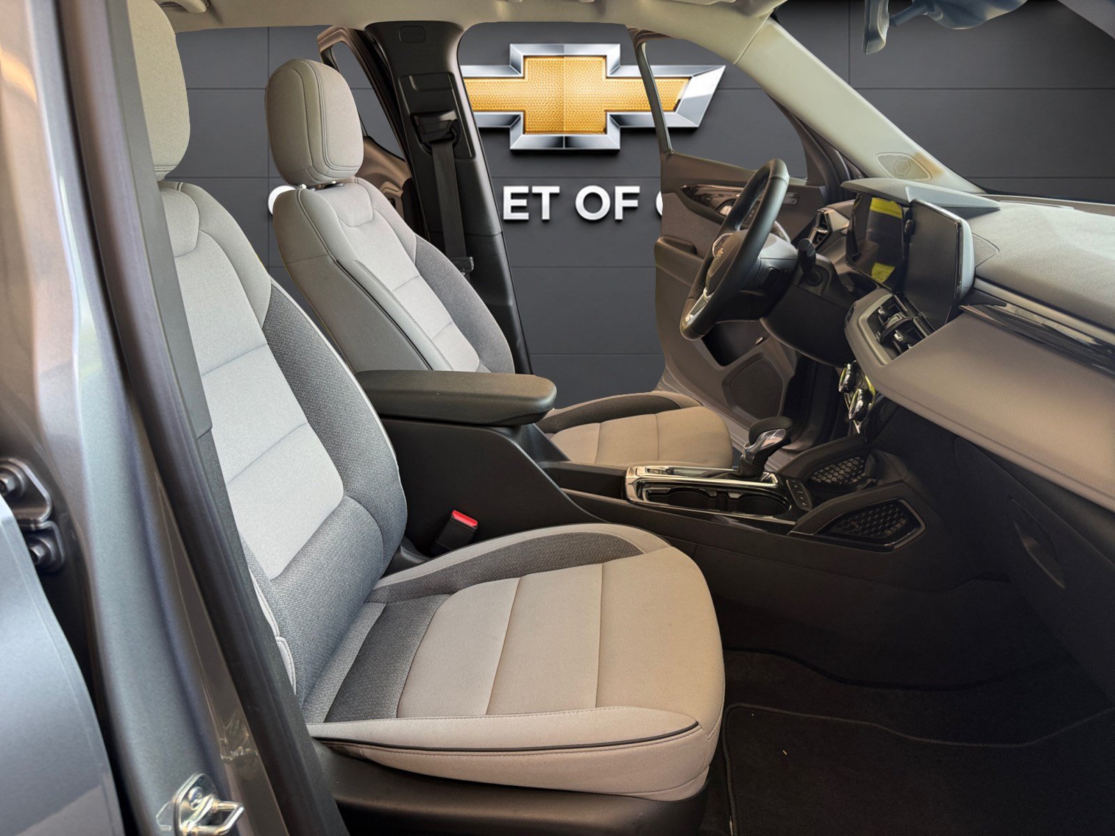 Used 2026 Chevrolet TrailBlazer LT w/ Convenience Package FWD image 13