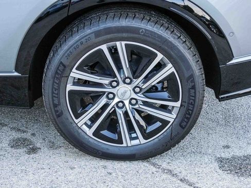 New 2026 Cadillac Lyriq Luxury image 8